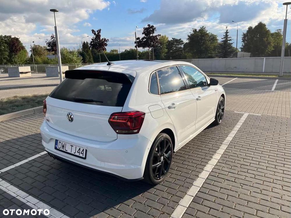 Volkswagen Polo - 7
