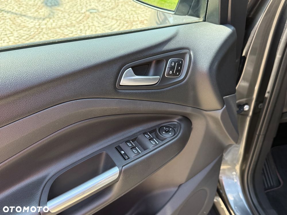 Ford Kuga 2.0 TDCi AWD ST-Line Black - 22