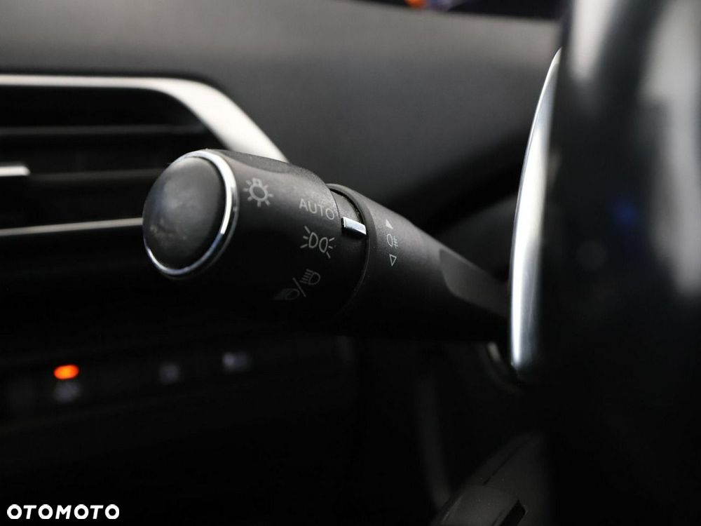 Peugeot 3008 1.6 PureTech Hybrid PHEV Allure Pack S&S EAT8 - 36