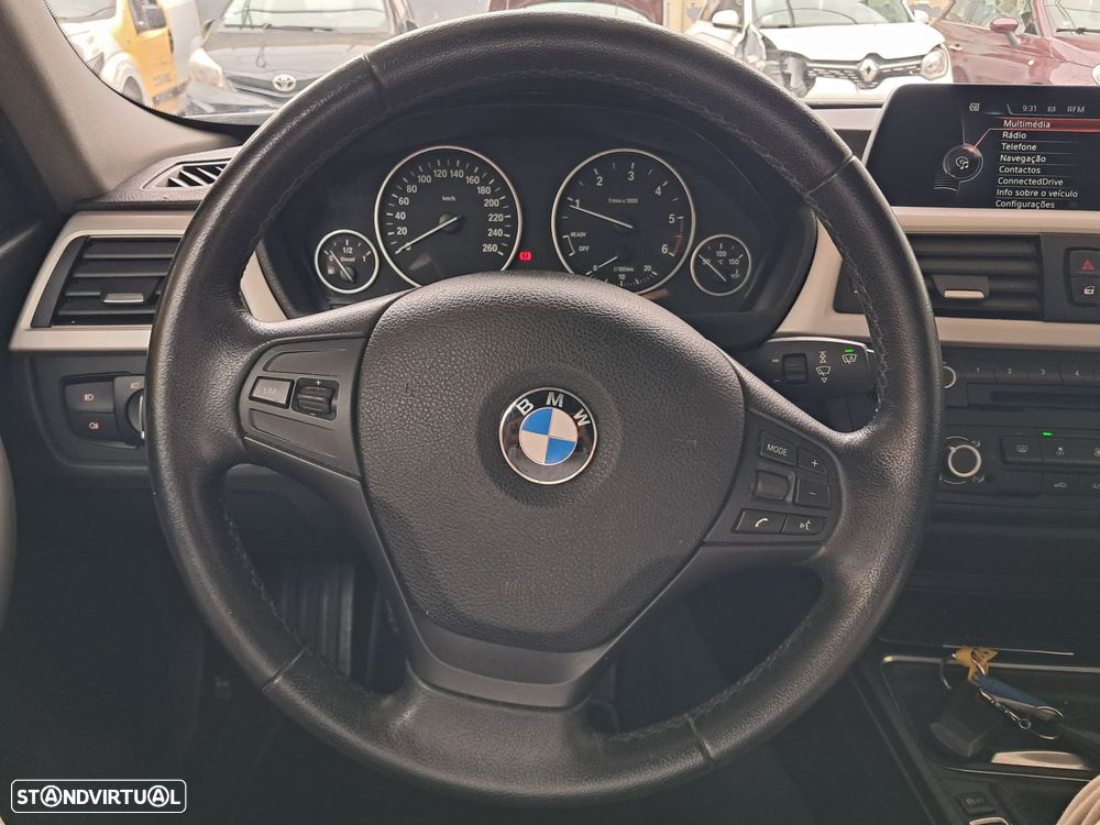 BMW 318 d - 5