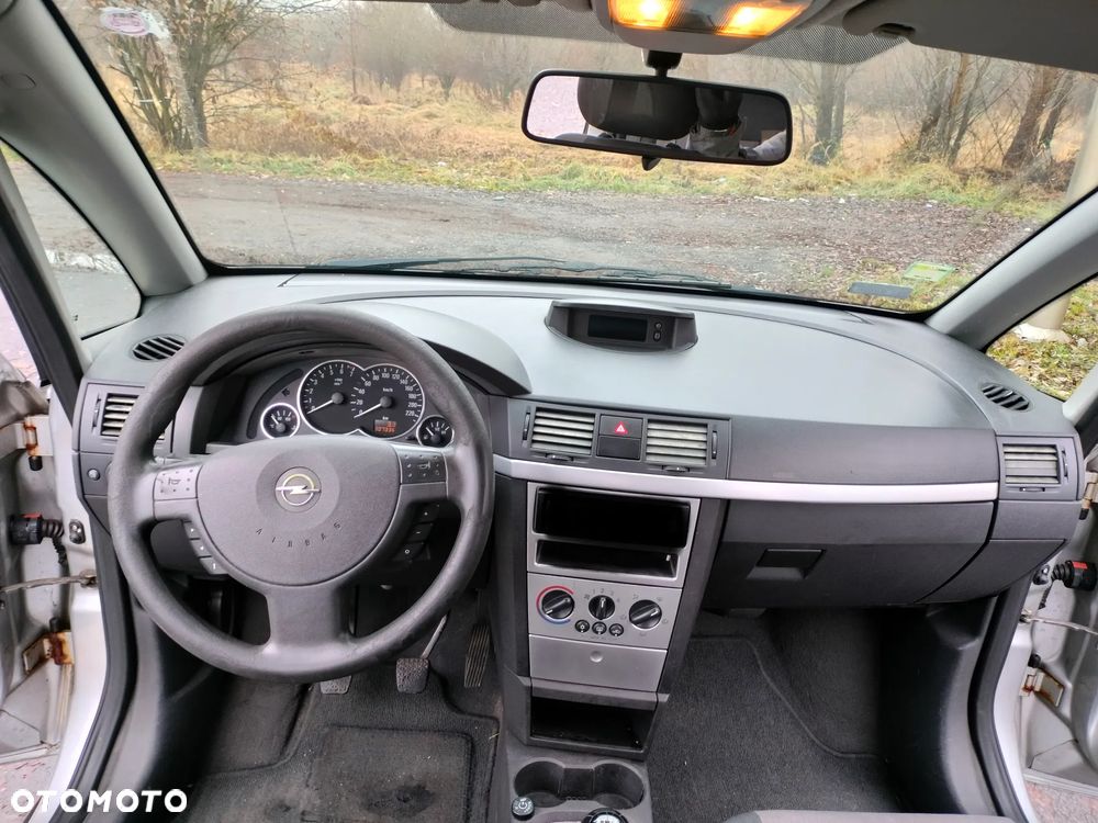 Opel Meriva 1.6 Cosmo - 14