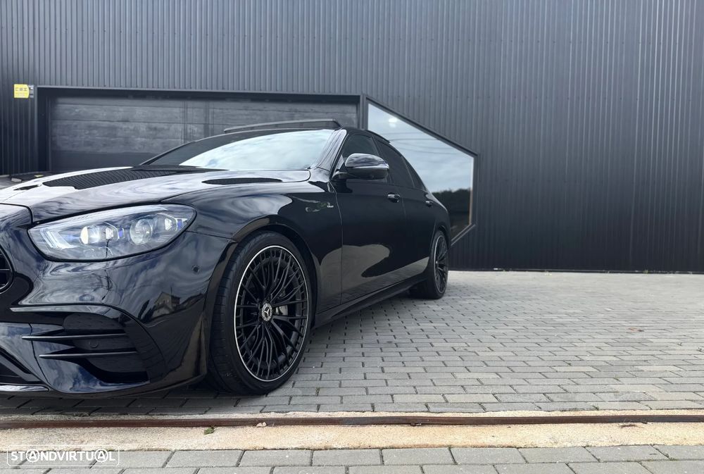 Mercedes-Benz E 300 de 9G-TRONIC AMG Line - 11