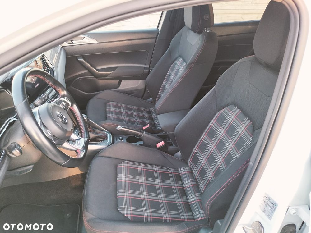 Volkswagen Polo 2.0 TSI GTI DSG - 14