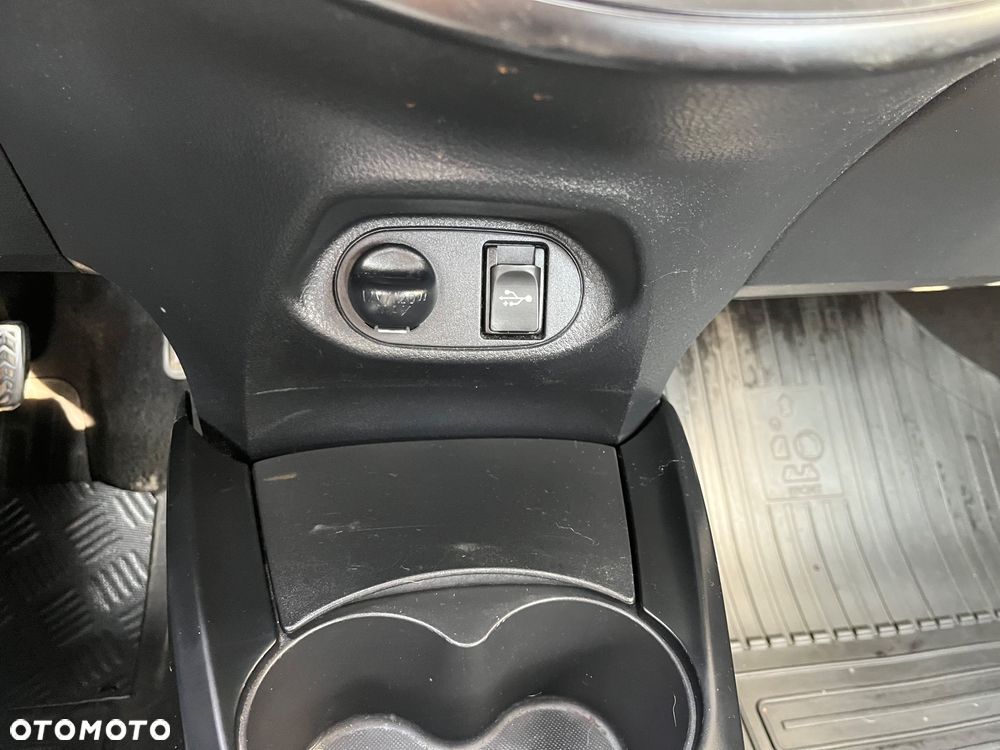 Toyota Yaris 1.0 VVT-i Comfort mit Design-Paket - 13