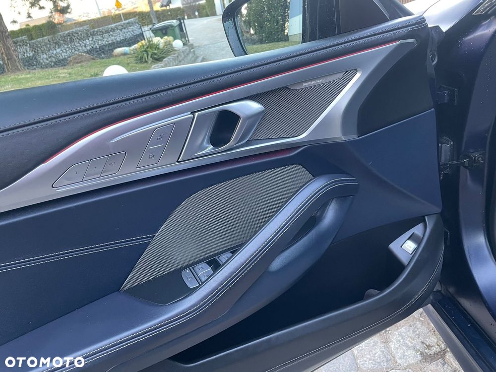 BMW Seria 8 - 18
