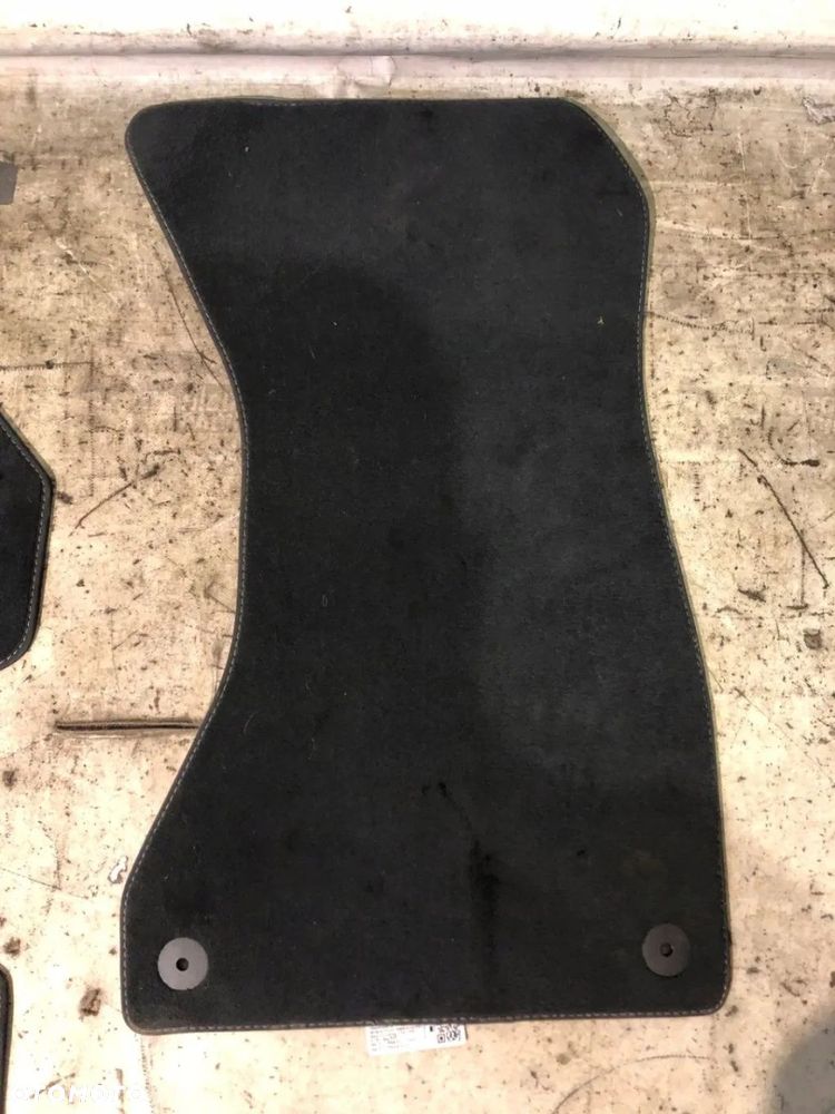 DYWANIKI WELUROWE AUDI A4 B9 AVANT ORYGINALNE - 2