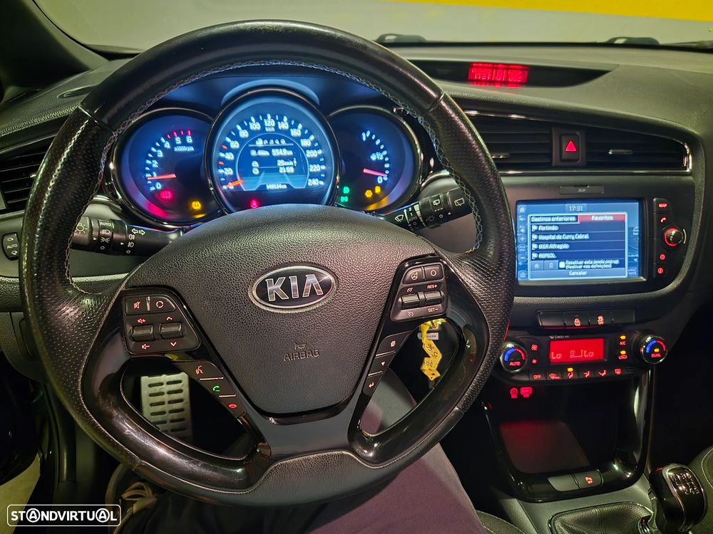 Kia Ceed SW 1.6 CRDi GT Line - 24