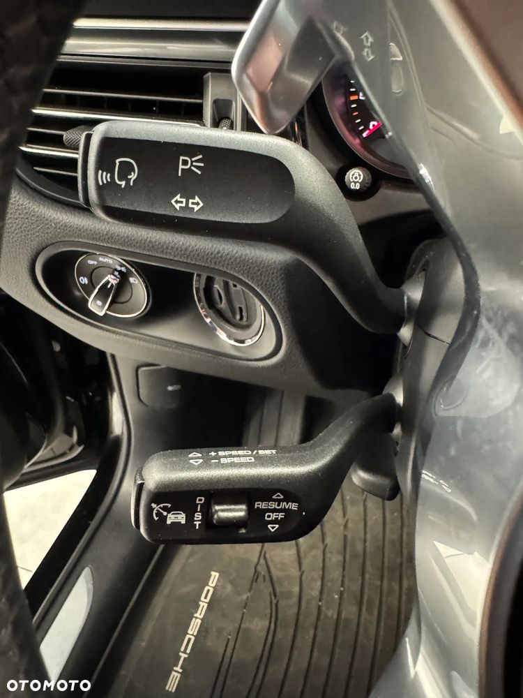 Porsche Macan S - 22