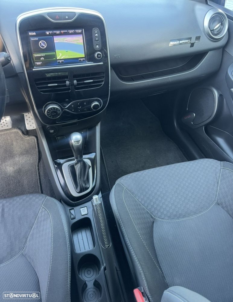 Renault Clio - 9