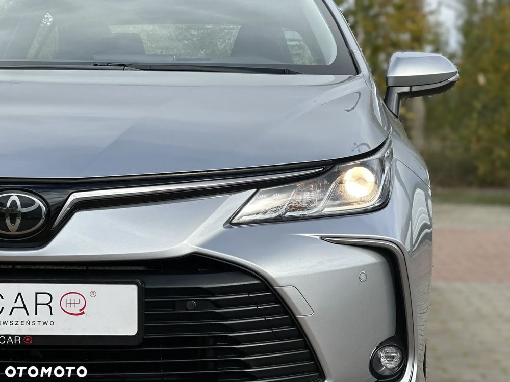 Toyota Corolla - 32