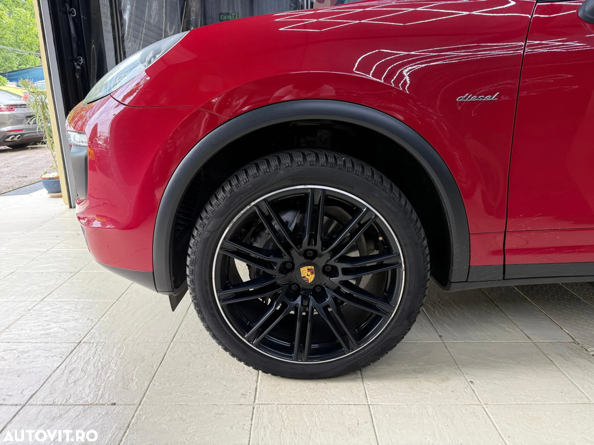 Porsche Cayenne 3.0 L - 7