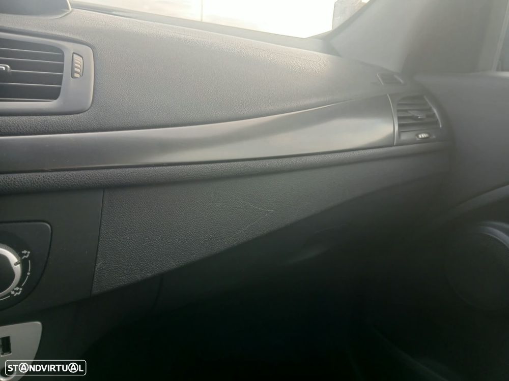 Renault Mégane Sport Tourer 1.5 dCi Dynamique S SS - 21