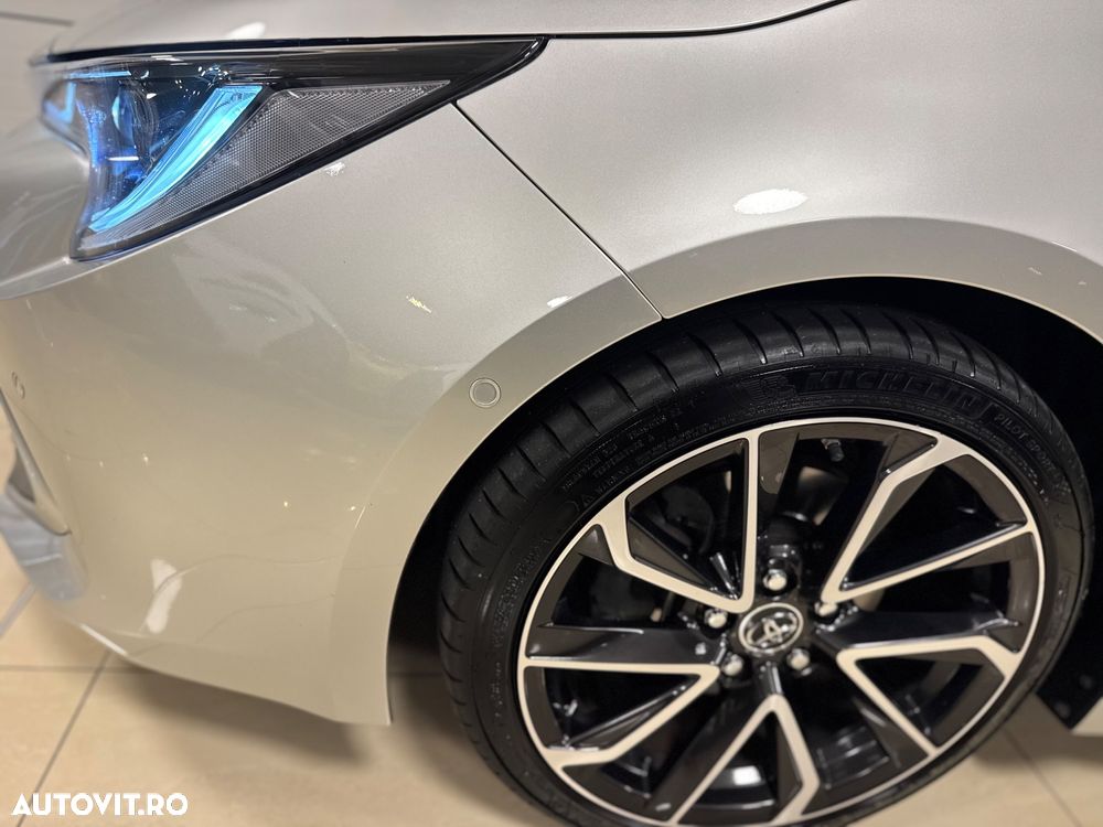 Toyota Corolla - 38