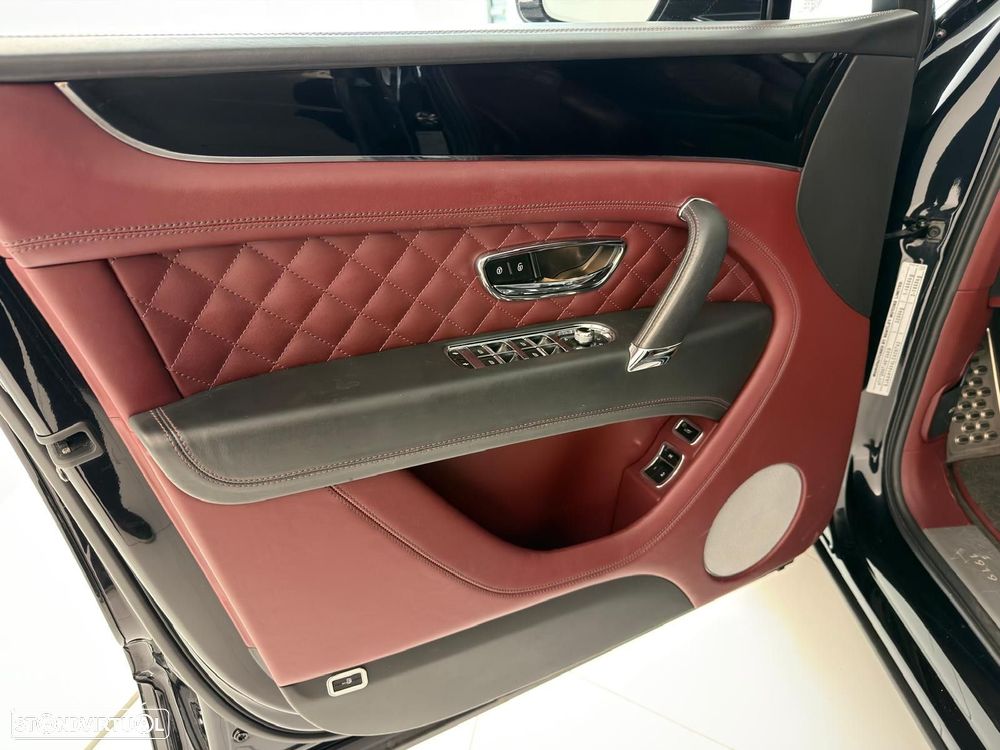 Bentley Bentayga V6 Hybrid - 28