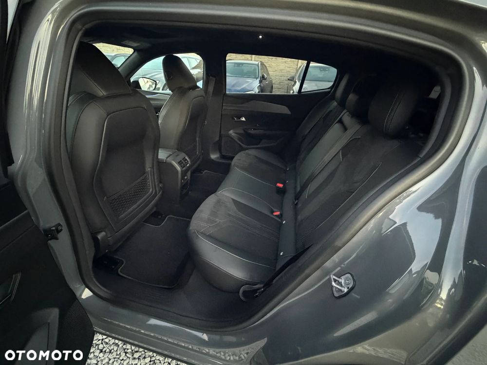 Peugeot 408 225 e-DSC7 GT - 30
