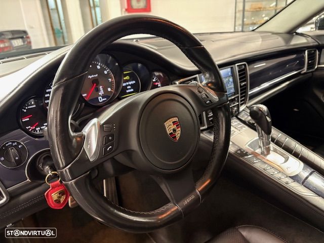 Porsche Panamera S Hybrid - 43