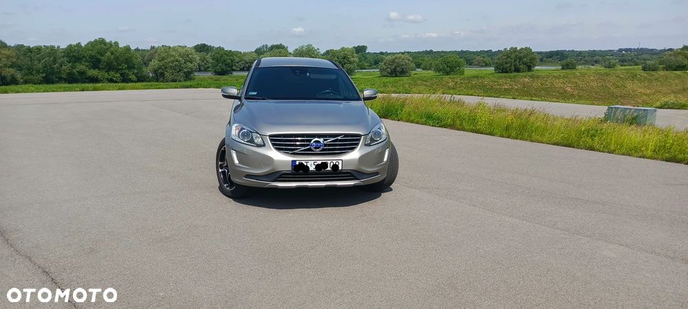 Volvo XC 60 D4 Drive-E Momentum - 3