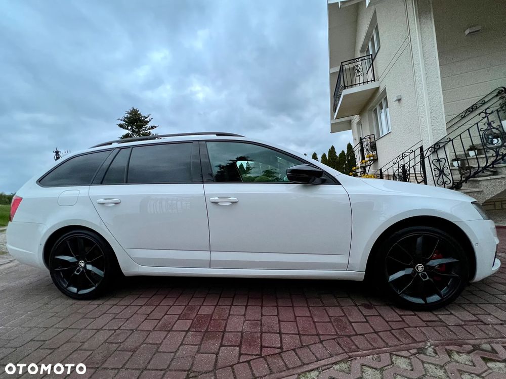 Skoda Octavia 2.0 TDI DSG RS - 15