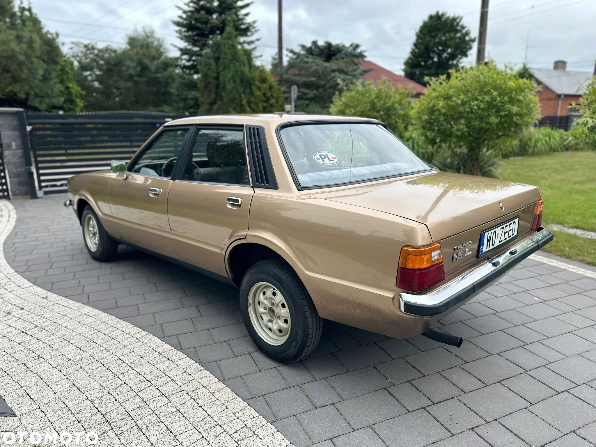 Ford Taunus - 8