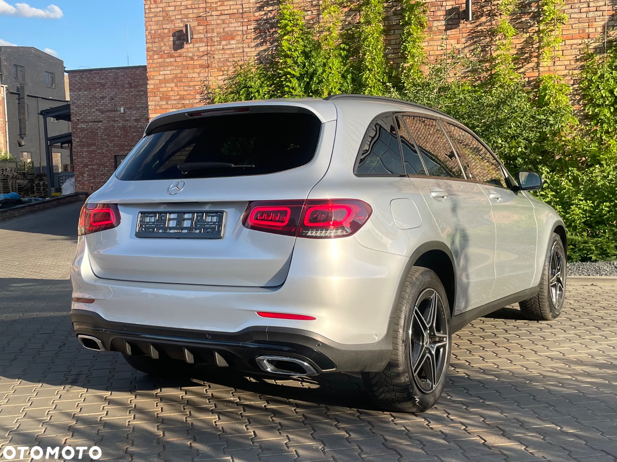 Mercedes-Benz GLC 220 d 4Matic 9G-TRONIC AMG Line - 4