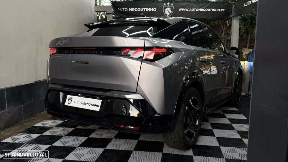 Peugeot E-3008 73 kWh GT - 6