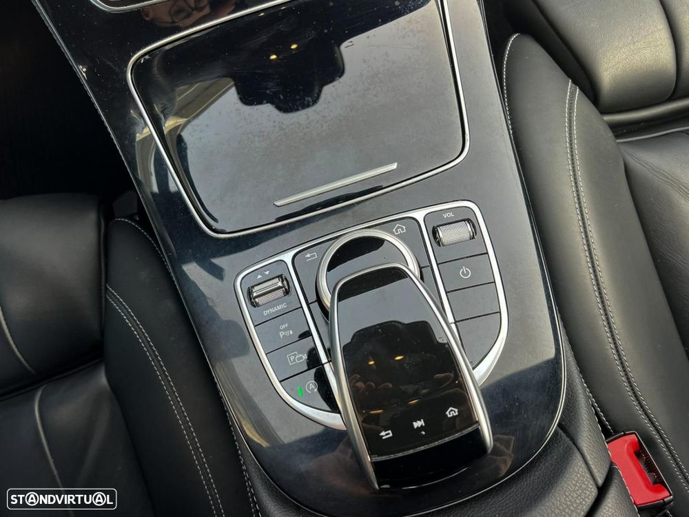 Mercedes-Benz E 220 d AMG - 16