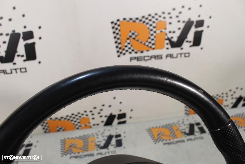Volante Audi A3 (8P1)  Volante Audi A3 8P / A4 B6 B7 B8 / A5 8T / A6 C - 7