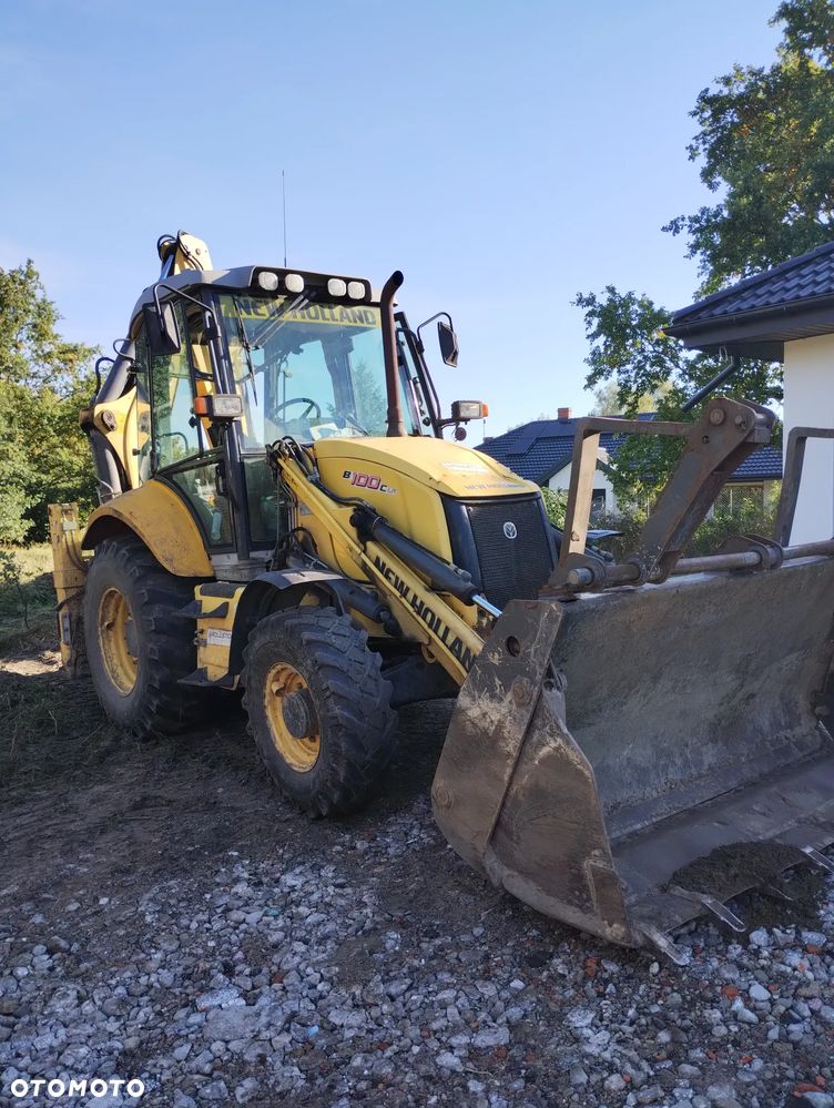 New Holland B100C - 1