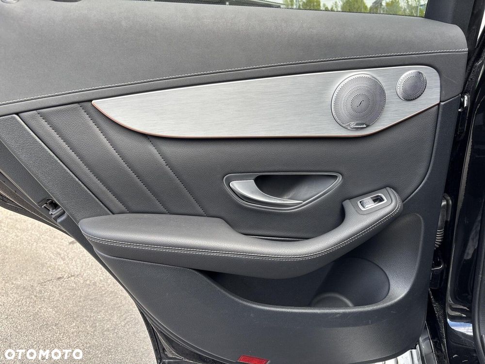 Mercedes-Benz EQC - 23