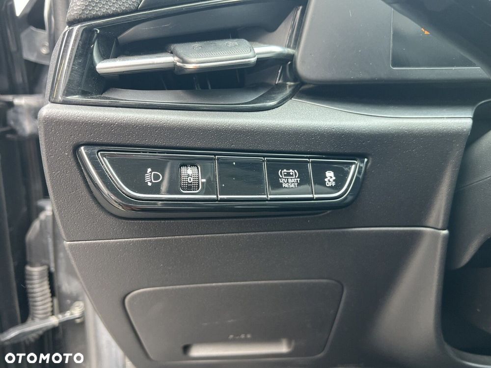 Kia Niro 1.6 GDI Hybrid M - 11