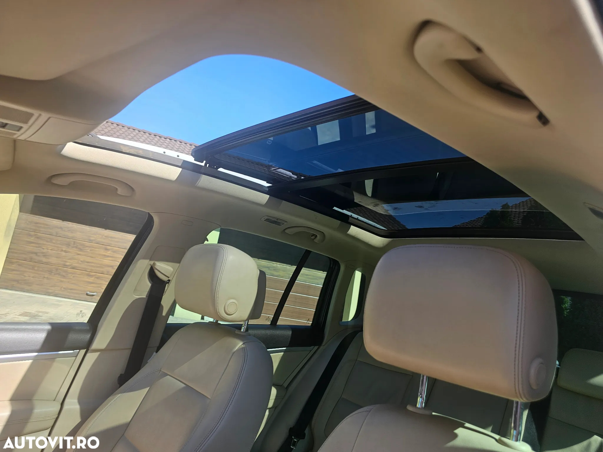 Volkswagen Tiguan 2.0 TDI 4Motion Sport & Style - 2