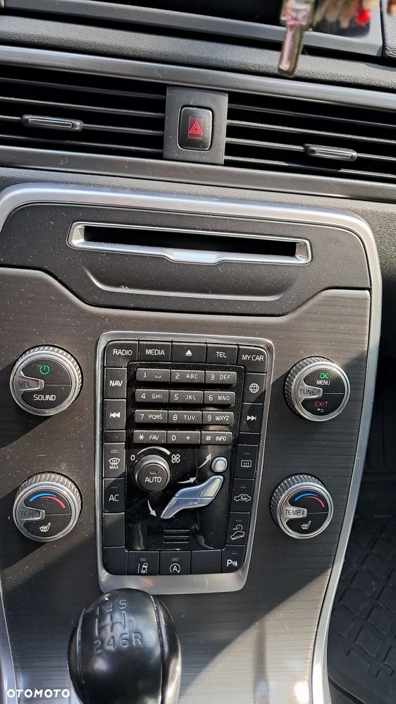 Volvo XC 70 D4 AWD Summum - 7