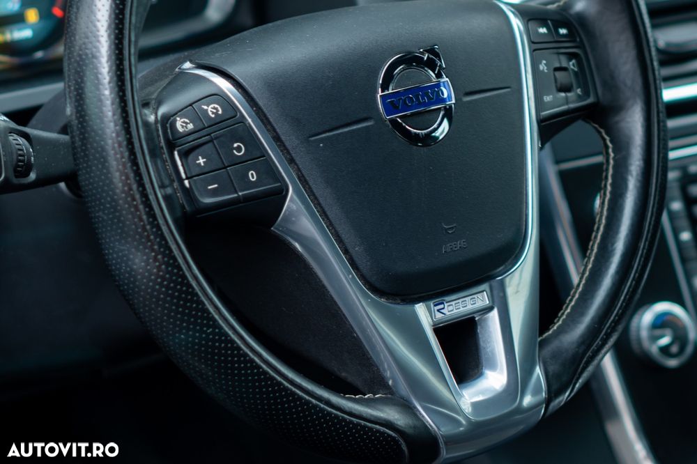 Volvo S60 D4 VEA Start-Stop R-Design - 17