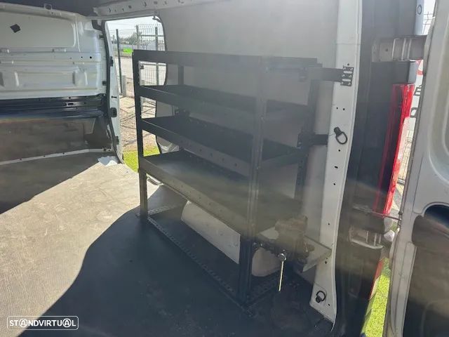 Renault TRAFIC TETO ALTO LONGA 145 CV - 11