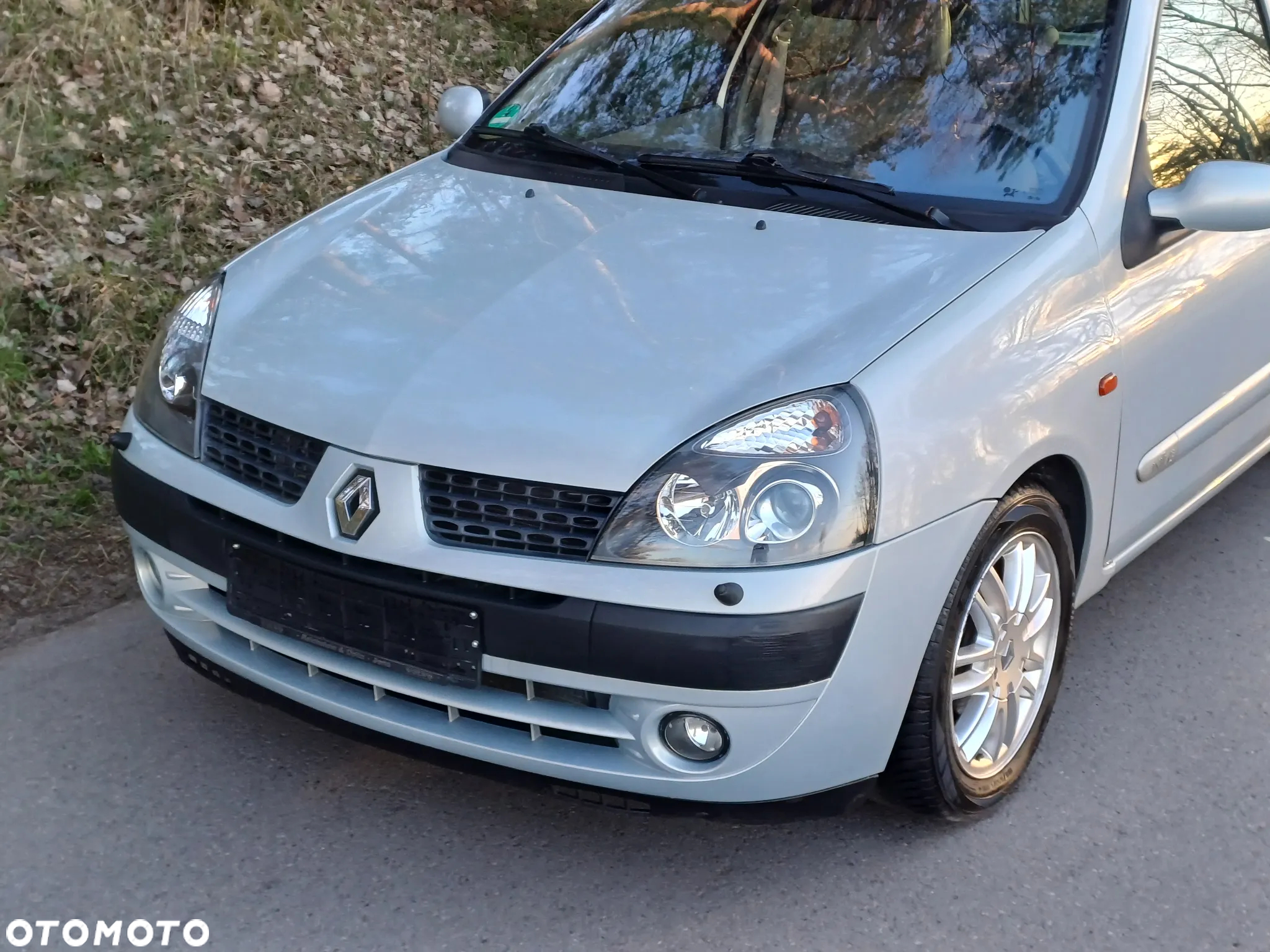 Renault Clio - 8