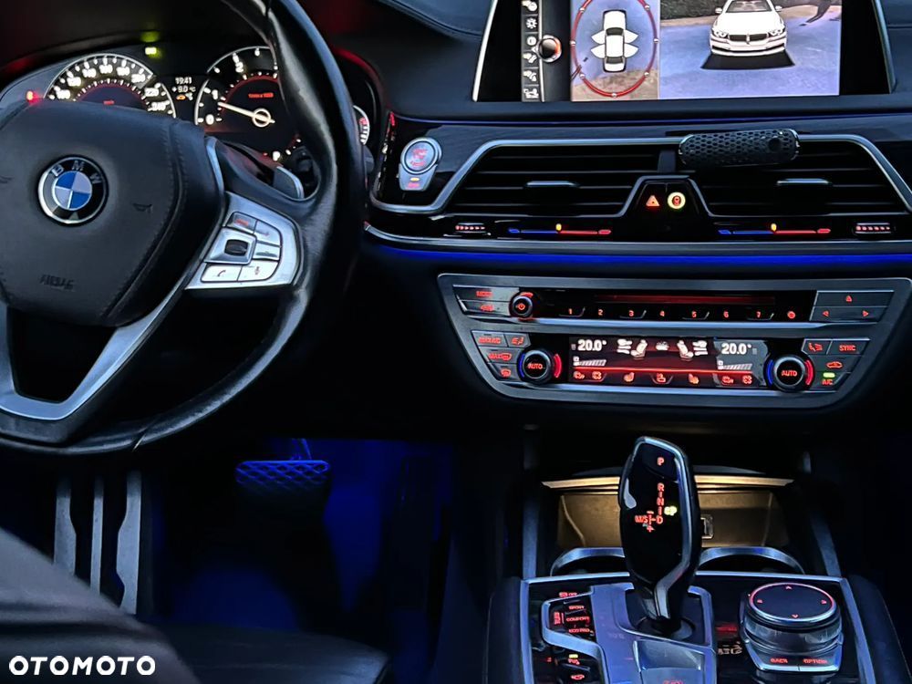 BMW Seria 7 740d xDrive - 16
