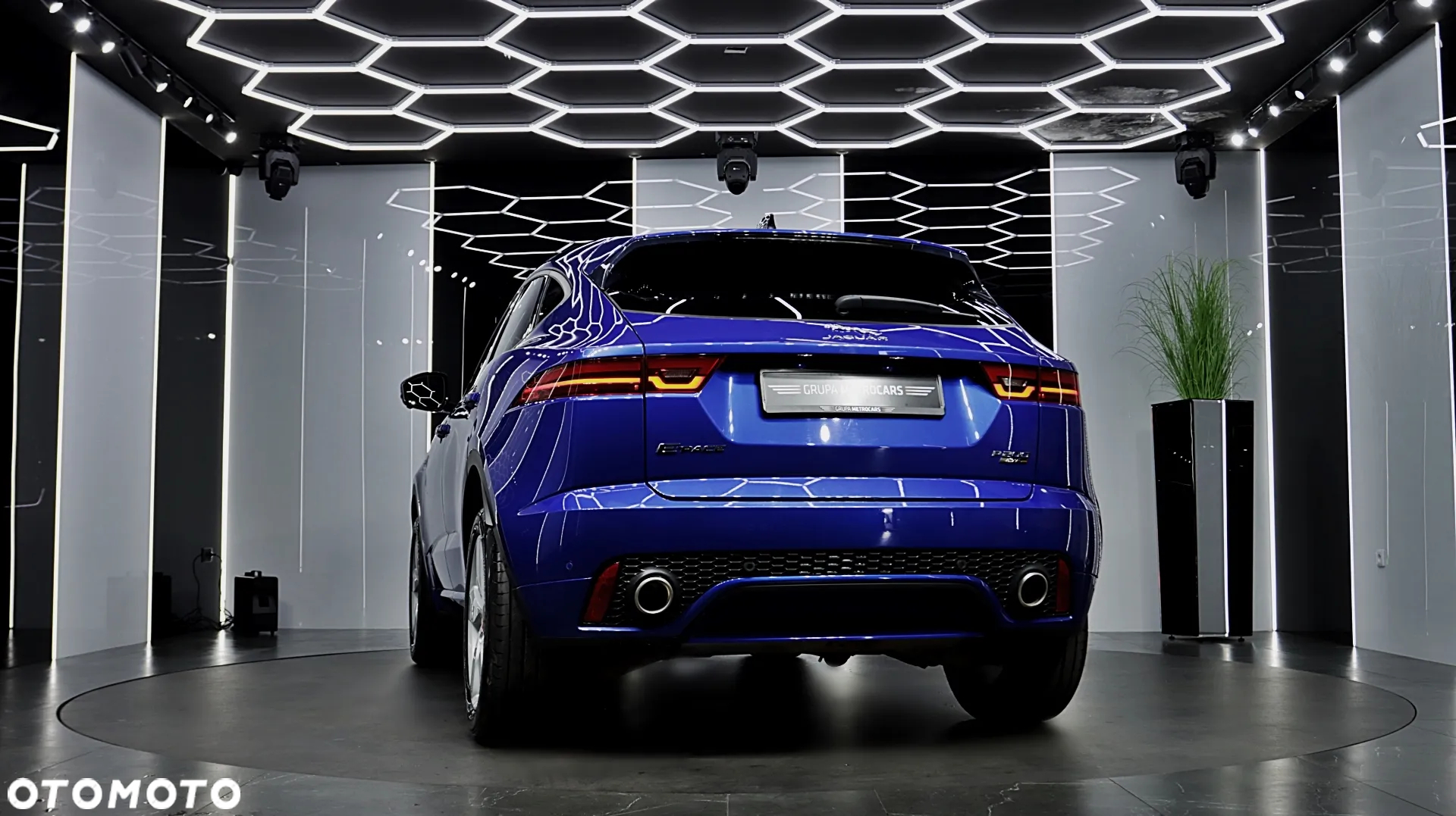 Jaguar E-Pace 2.0 i4P AWD R-Dynamic SE - 8