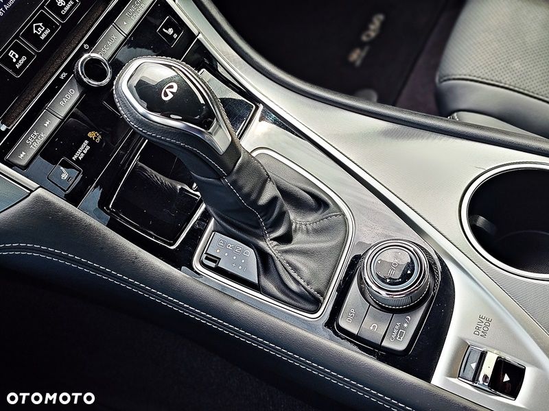 Infiniti Q60 - 38
