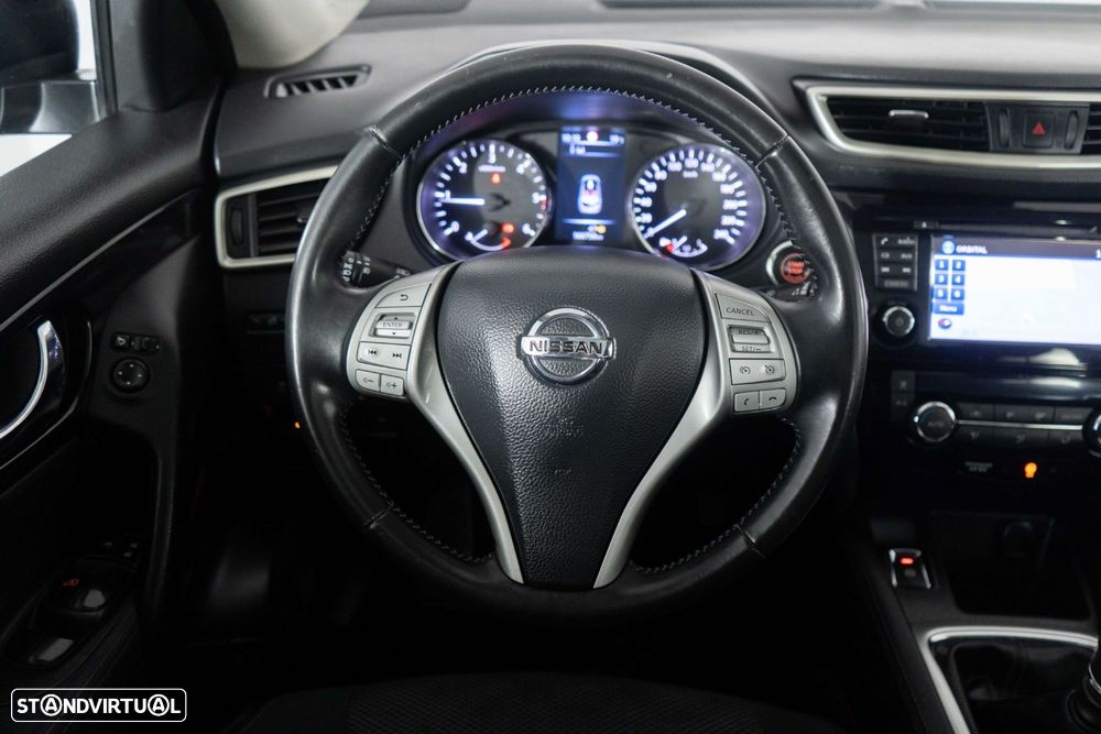 Nissan Qashqai 1.5 dCi Tekna Premium 18 360 - 25