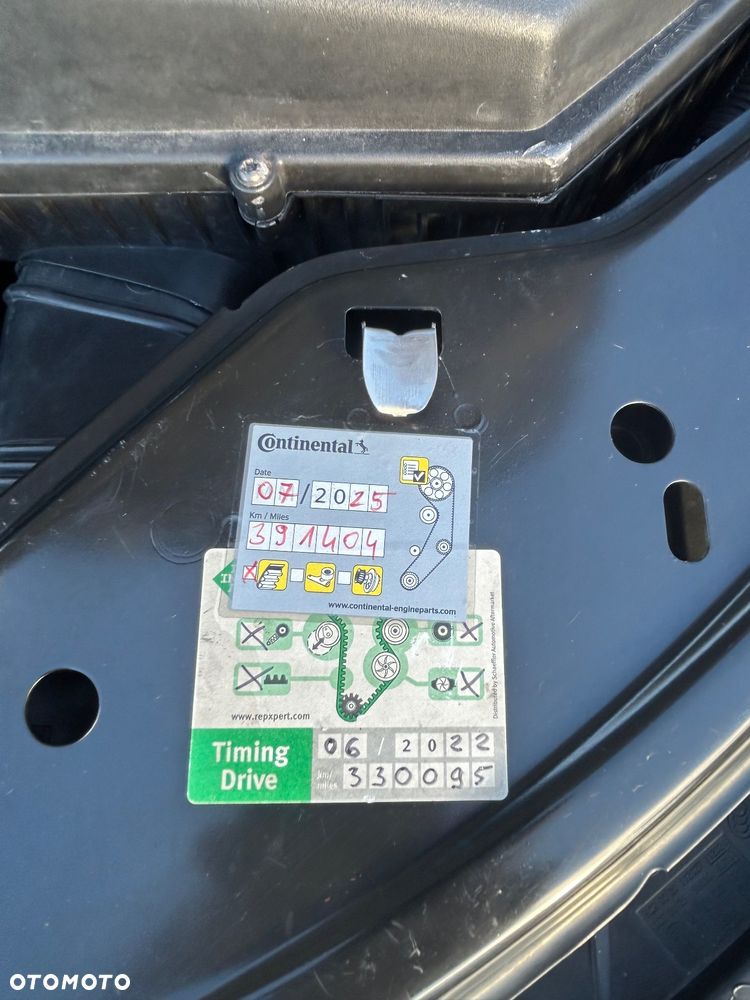 Volvo V70 D3 Ocean Race - 39