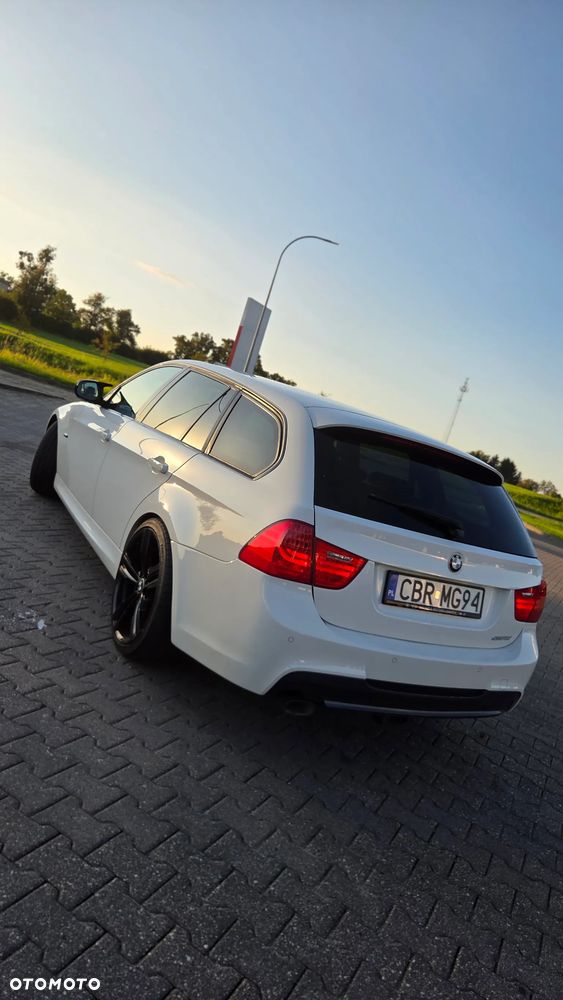 BMW Seria 3 318d Sport Line - 13