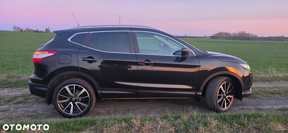 Nissan Qashqai 1.6 dCi Xtronic TEKNA+ - 5