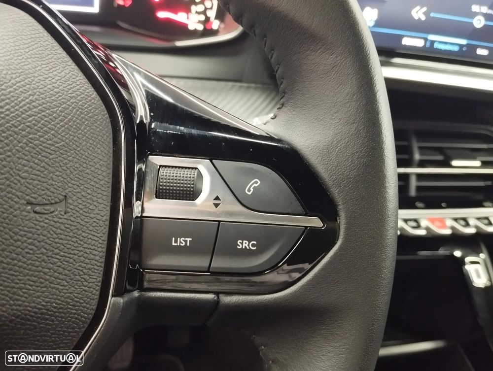Peugeot 2008 1.2 PureTech Style - 19