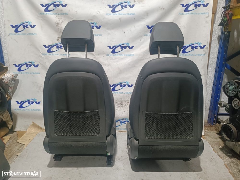 Conjunto de Bancos Hyundai Kauai - 4