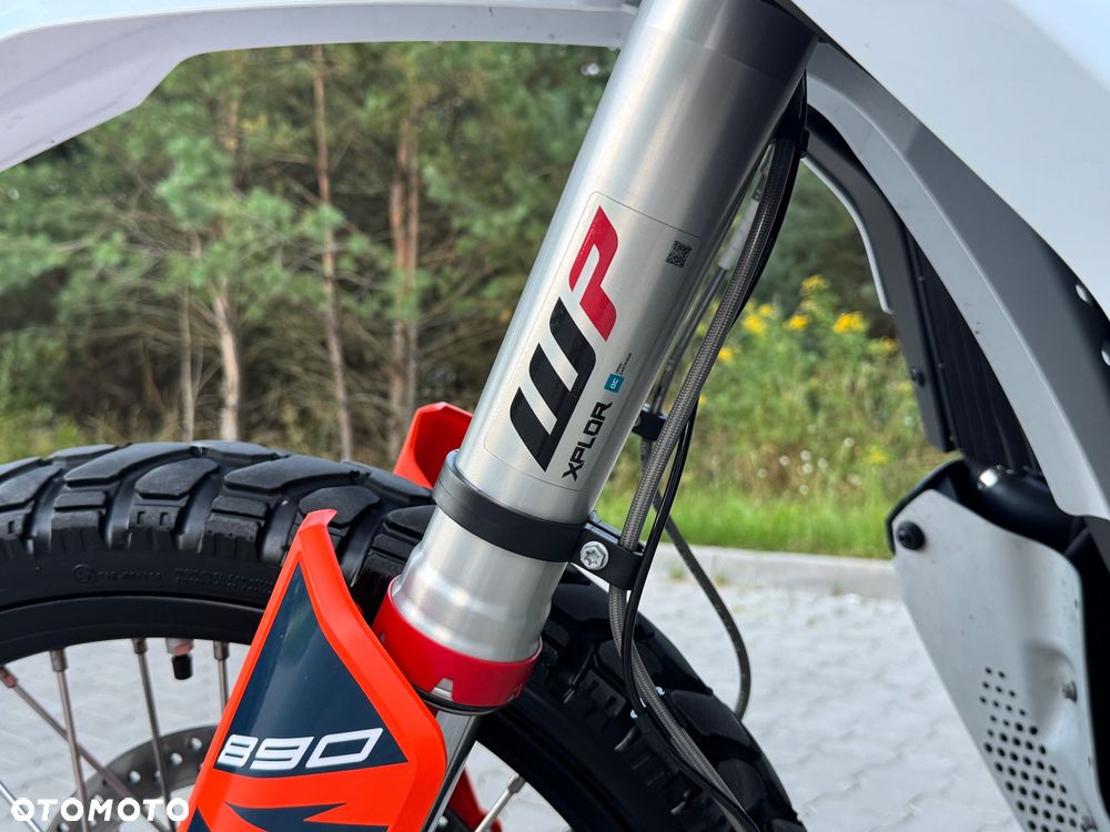 KTM Adventure 890 - 16