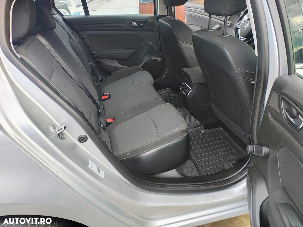 Renault Megane Grandtour dCi 95 FAP Paris Business - 19