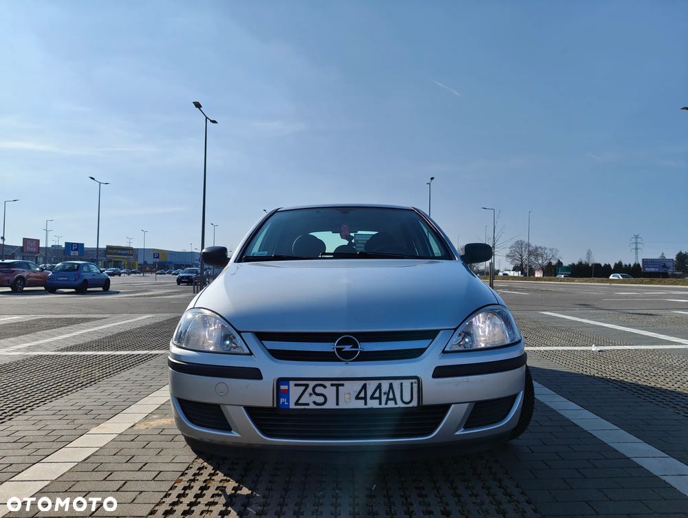 Opel Corsa 1.2 16V Essentia - 2