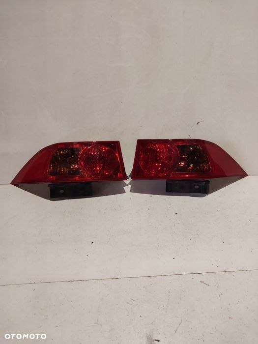 Honda accord 7 VII sedan tylna lampa tył prawa lewa prawy lewy - 1