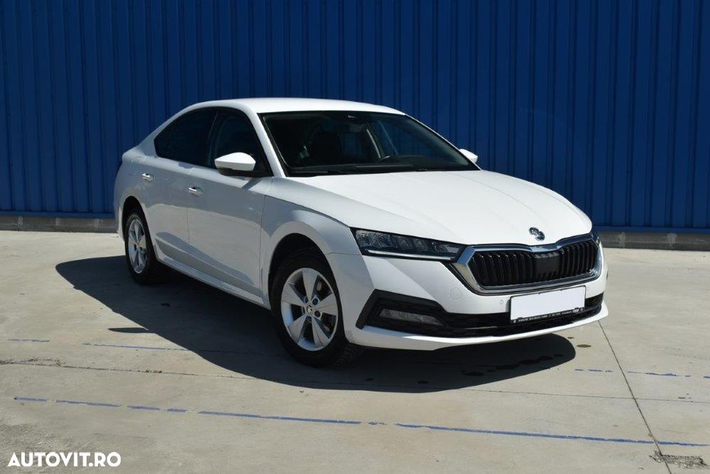 Skoda Octavia 1.0 TSI DSG Mild Hybrid Style - 2