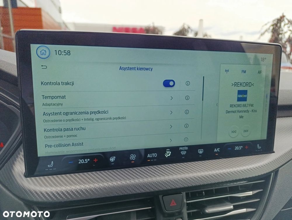 Ford Kuga 2.5 FHEV FWD ST-Line X - 24